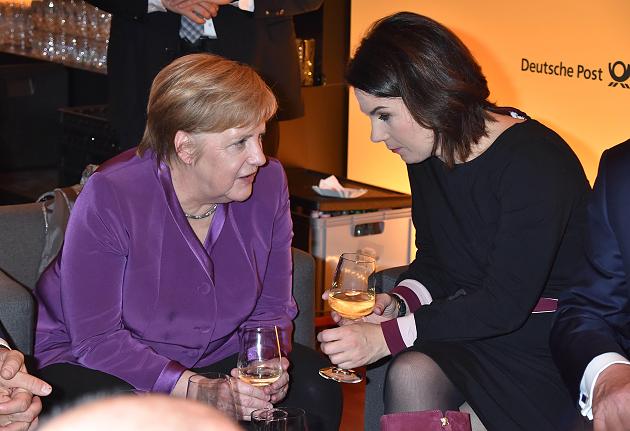 AnnalenaUltra's tweet photo. "Jetzt bist du dran, Annalena!" https://t.co/eXU0uGsSWE