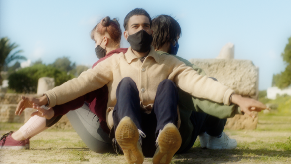 Raindance's tweet photo. Close but separated. Far but connected.
BLOSSOM 🌷 premieres on 28th April 2021
#blossomfilm #tunisialondon #crosscollaboration #wemakefilms
@FullyFocusedProductions @Raindance @BritishCouncil3 @British_Film
https://t.co/hBtV4Rr0Af https://t.co/bRDF5YNcHW