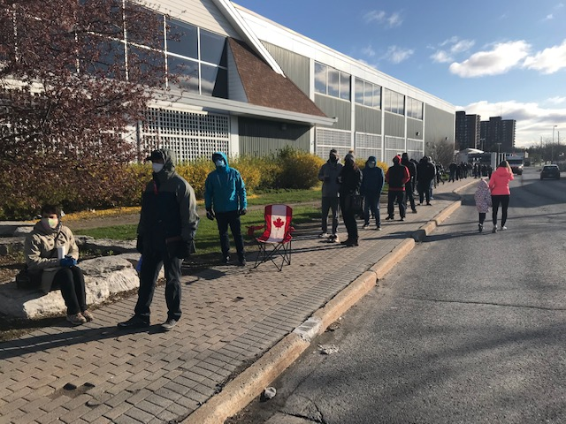 CFRAOttawa's tweet photo. A long line at the Loblaws at College Square after a tweet by Vaccine Hunters Canada indicated this morning walk-ins were being accepted. #ottnews https://t.co/uS2LfR2Q5w