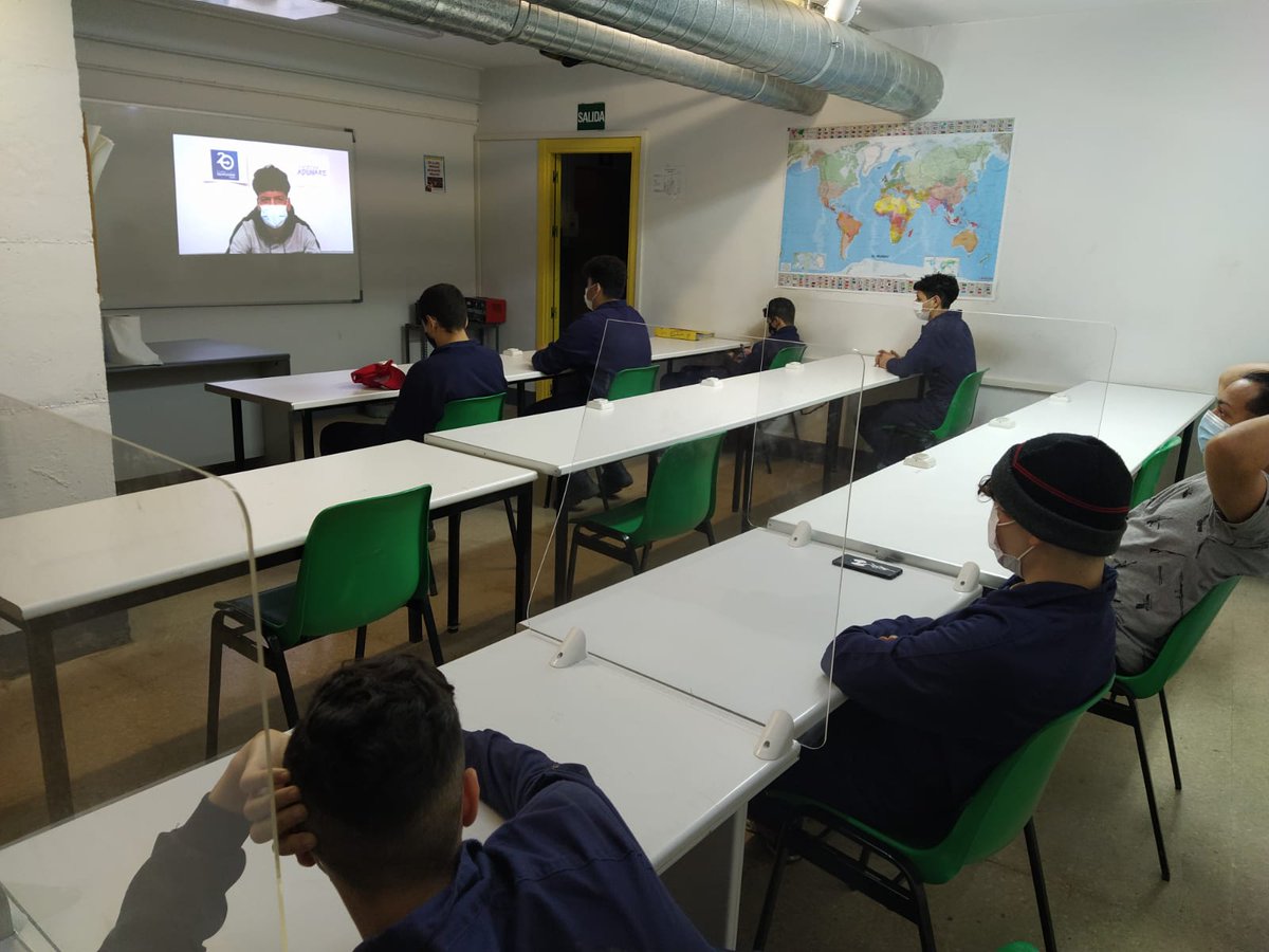 CslCascoViejo's tweet photo. El alumnado de @cslcascoviejo @centrosanvalero participa en la #SemanaEscuelasSegundaOportunidad con todas las @E2OEspana, como preparación al V Encuentro Nacional de Escuelas de Segunda Oportunidad
Juntos #construimosoportunidades https://t.co/V8gIo1cIsQ