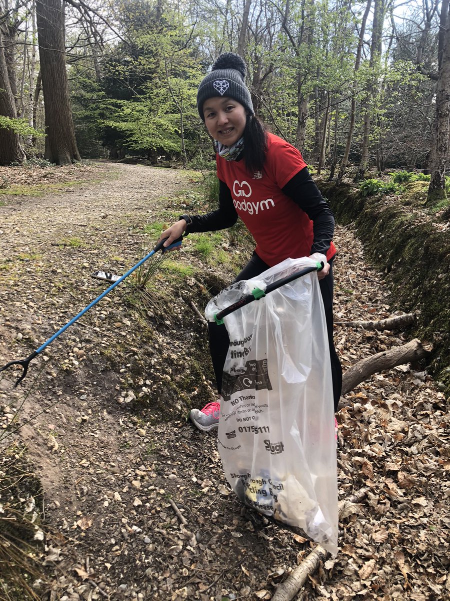 GoodGymSlough's tweet photo. Double deed day... #litter pick at our #adoptapatch in Black Park then onto #food deliveries for the #volunteers at the #slough mass vaccine centre and lateral flow test Centre #oneslough @sut_yee @birkm https://t.co/BV1gcPjyI9