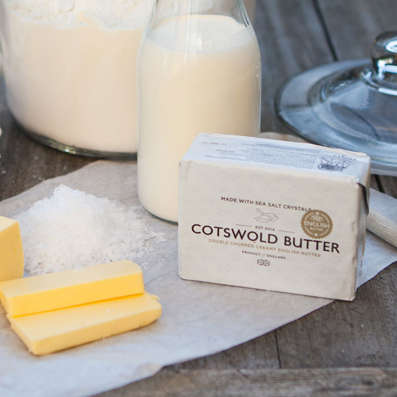 Traditional, creamy British butter. Churned to create the very best farmhouse buttery taste🐄 bit.ly/2kTriwI  ⠀

#cotswoldbutter #butter #saltedbutter #foodie #cotswolds #westcountry #childhoodmemories #cotswolddairy #dairyfarm #cows #cotswoldcows