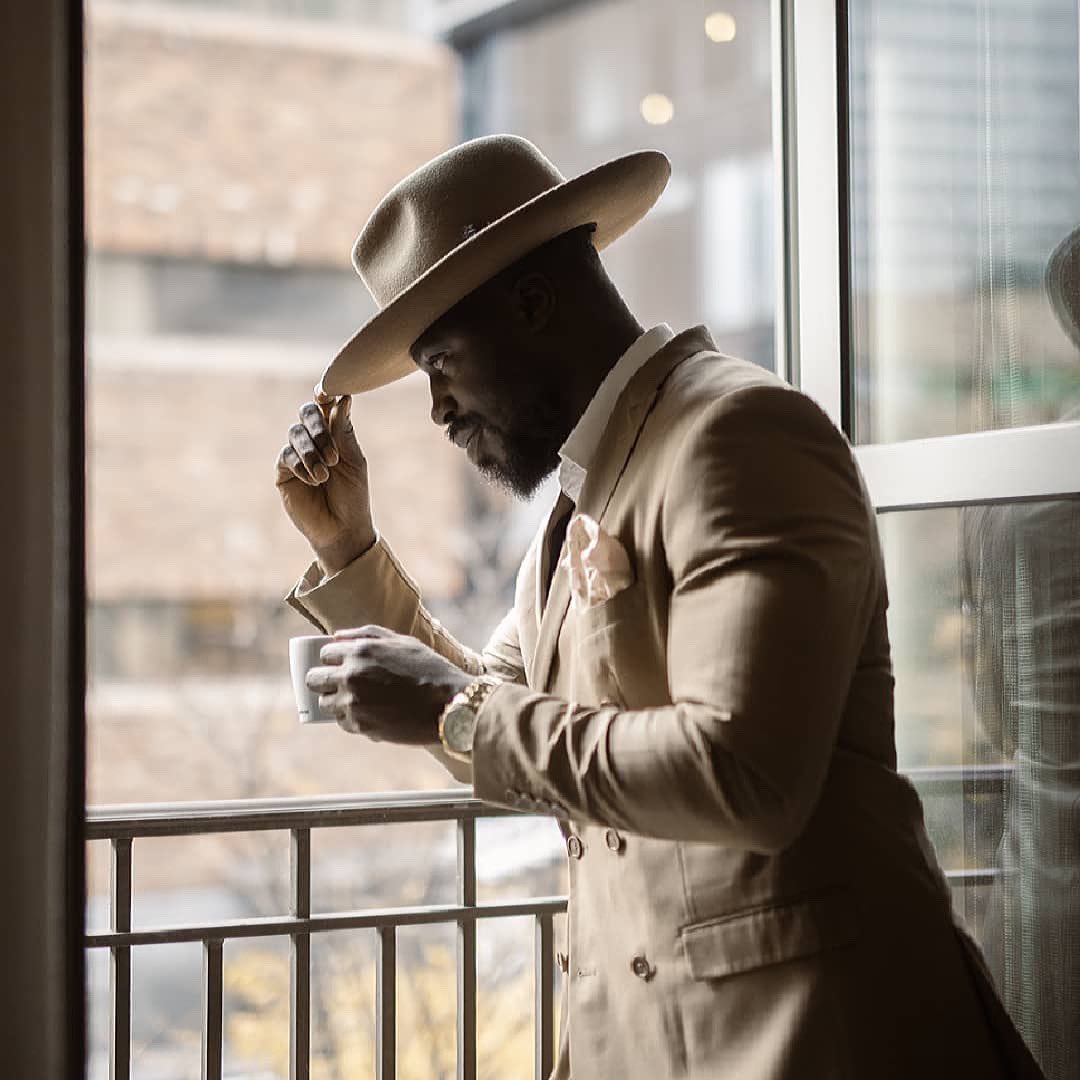 Power dressed Mondays are incomplete without a warm cuppa ☕️

📸 @sebastianstyless @anthonyvoltsinis 

#HazeltonTO #Luxury #TorontoHotels #Yorkville #LeadingHotelsOfTheWorld #LHW #BoutiqueHotel #MondayMotivation #Nespresso #CoffeeTO
