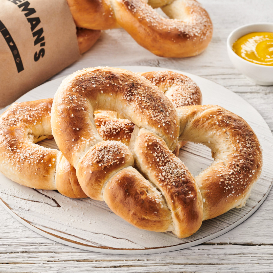 bagelottawa's tweet photo. Don't get it twisted. Pretzels are knot bread. 🥨 Happy National #PretzelDay! Serious question: are you #TeamPlain or #TeamMustard?
You can get them morning, noon, night, or whenever a craving strikes since we're open 24/7/365!
#Kettlemans #NationalPretzelDay #PretzelDay https://t.co/snQPs9vAod