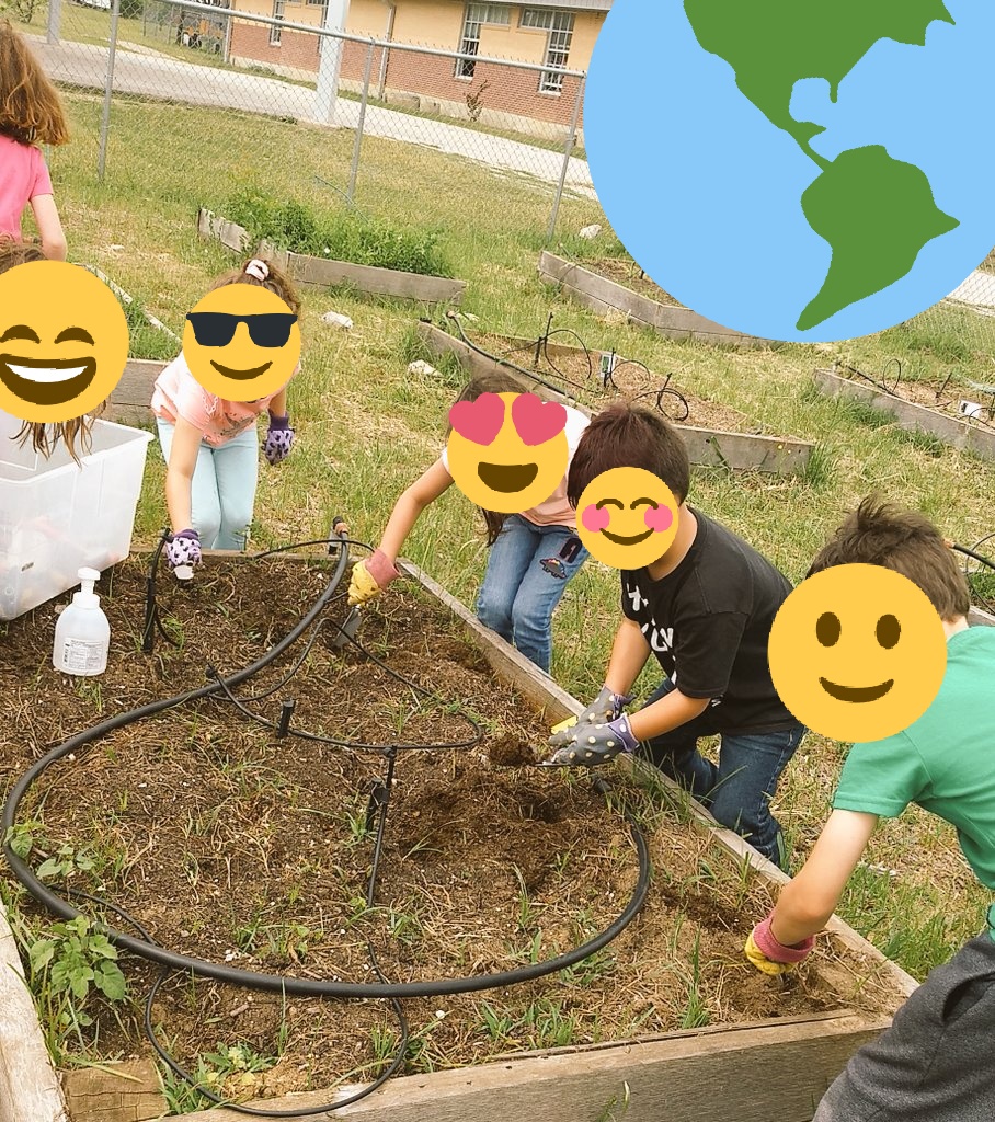 labbepk's tweet photo. We loved planting melon seeds in the garden today! @BooneBears https://t.co/ZEdiZ8eUMr