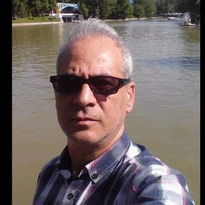 Kilikyali_01's tweet photo. Benim başım kel mi?😜
Eh biraz kelse nolmuş?
#sungless #challenge https://t.co/ORi2mAhnLu