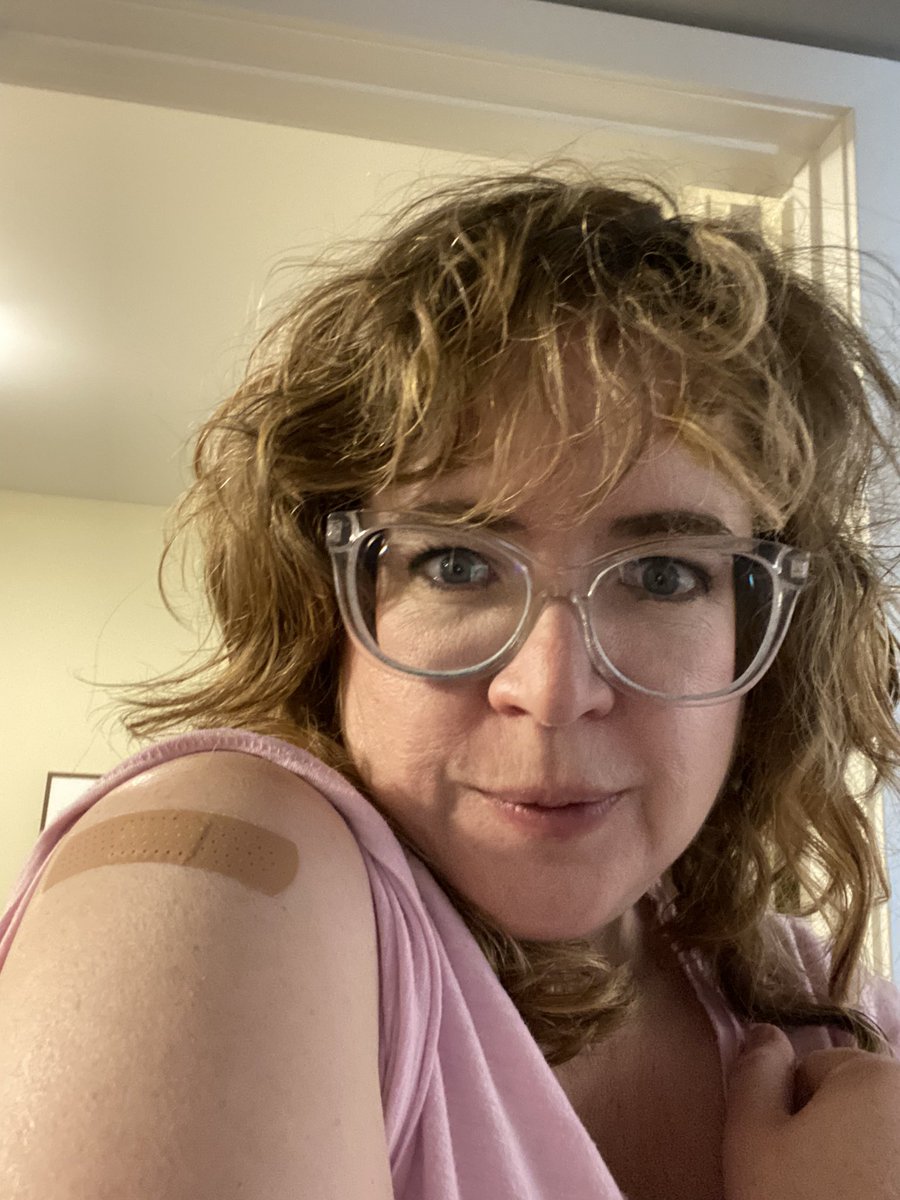 KarlaKorman's tweet photo. Happy to report I’ve been jabbed 😃! https://t.co/d53amNG9Q9