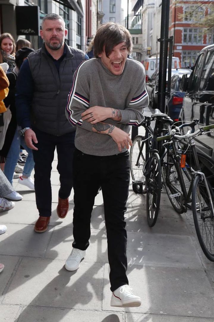 Lou being babie. A thread: