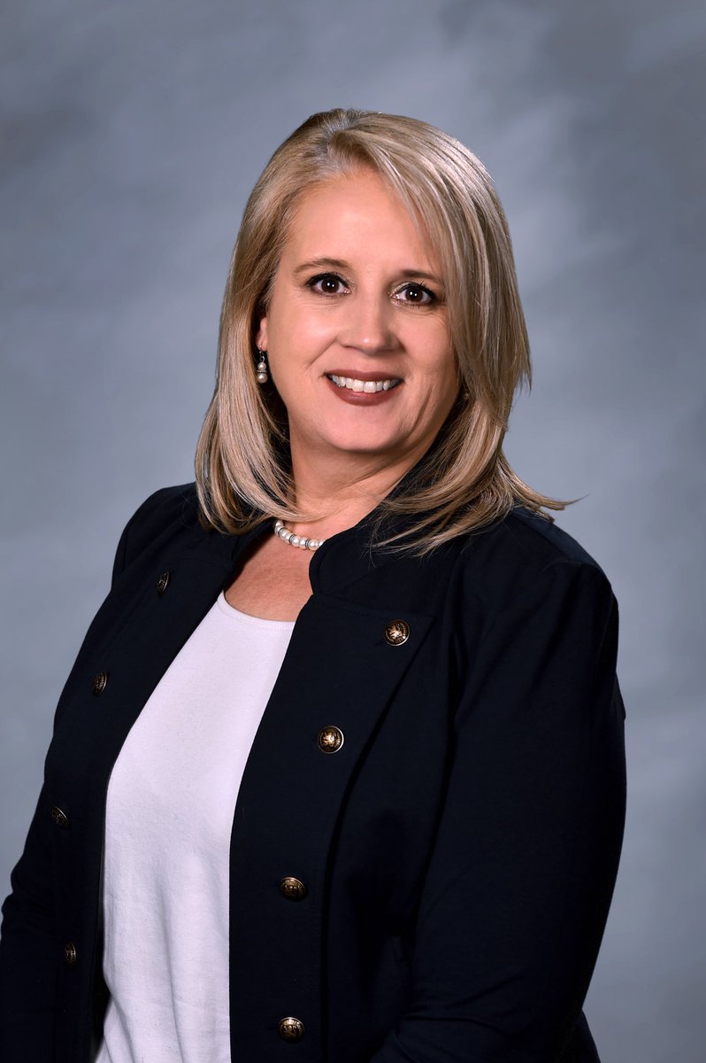 ScottLemingSF's tweet photo. Meet our Office Manager, Becky! Becky says: “I would love to help show you the types of coverage we offer, and help guide you to the ones that would be beneficial for you!” https://t.co/f9aqugsgza