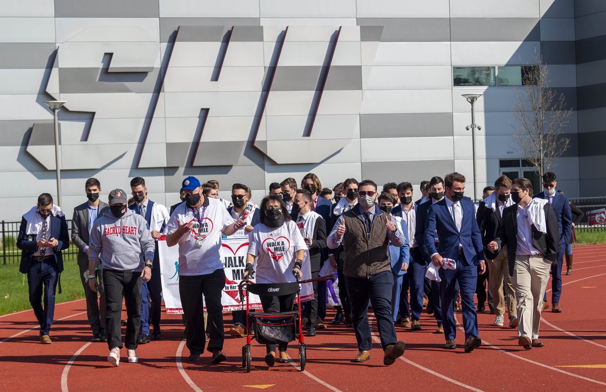 EdSheaSr's tweet photo. Sportin the Pink Pumps on Sat to Walk a Mile @sacredheartuniv to help @CFJCT Great day/great cause/great people- inc. the young men from Delta Tau Delta. It’s not too late to help us reach our goal. Visit https://t.co/0xcpT7GwRM or https://t.co/4EqQH97EQx to learn more https://t.co/iM45sm9djb