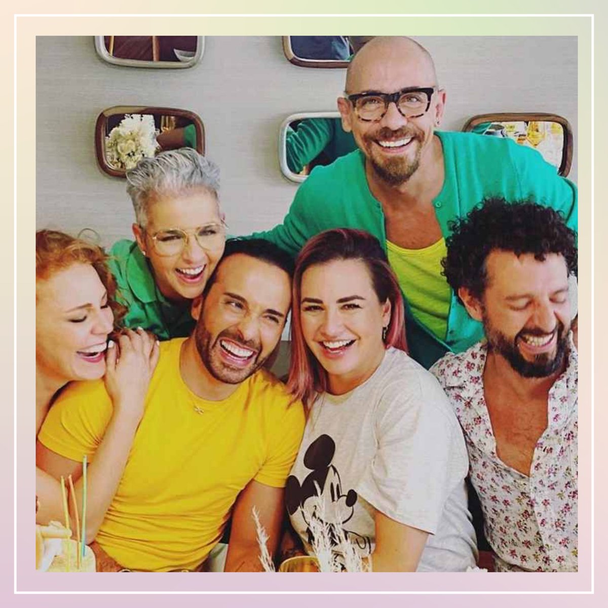 Familia #KABAH por siempre. 😍 ¿Qué título le pondrías a esta foto?