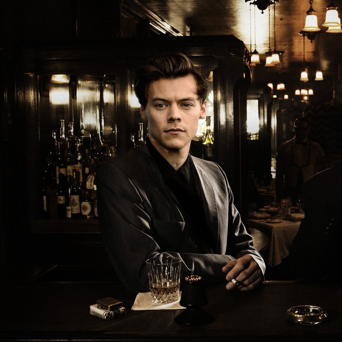 A solidão desprende uma certa quantidade de desvario sublime.