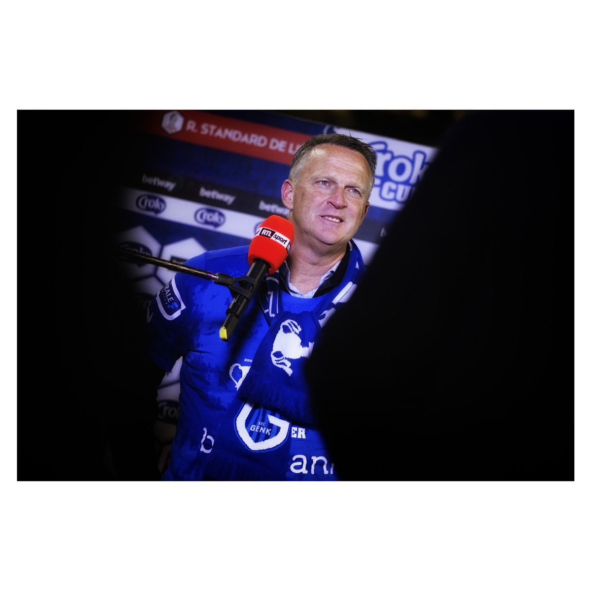 What a proud coach looks like... 😊

⚽️ 🏆 <a href="/vandenbrom1966/">John van den Brom</a> 
<a href="/KRCGenkofficial/">KRC Genk</a> 

📸 <a href="/Yorick_32/">Yorick Jansens</a> / ©️ <a href="/BelgaImage/">Belgaimage</a> 
-
-
#sport #voetbal #belgaimage #proleague #crokycup #cupfinal <a href="/ProLeagueBE/">Pro League</a> 
-
-
#sportsphotography #nikon #D6 #nikonbelgium #nikonsports #action #yorick
<a href="/NikonBelgie/">Nikon België</a>