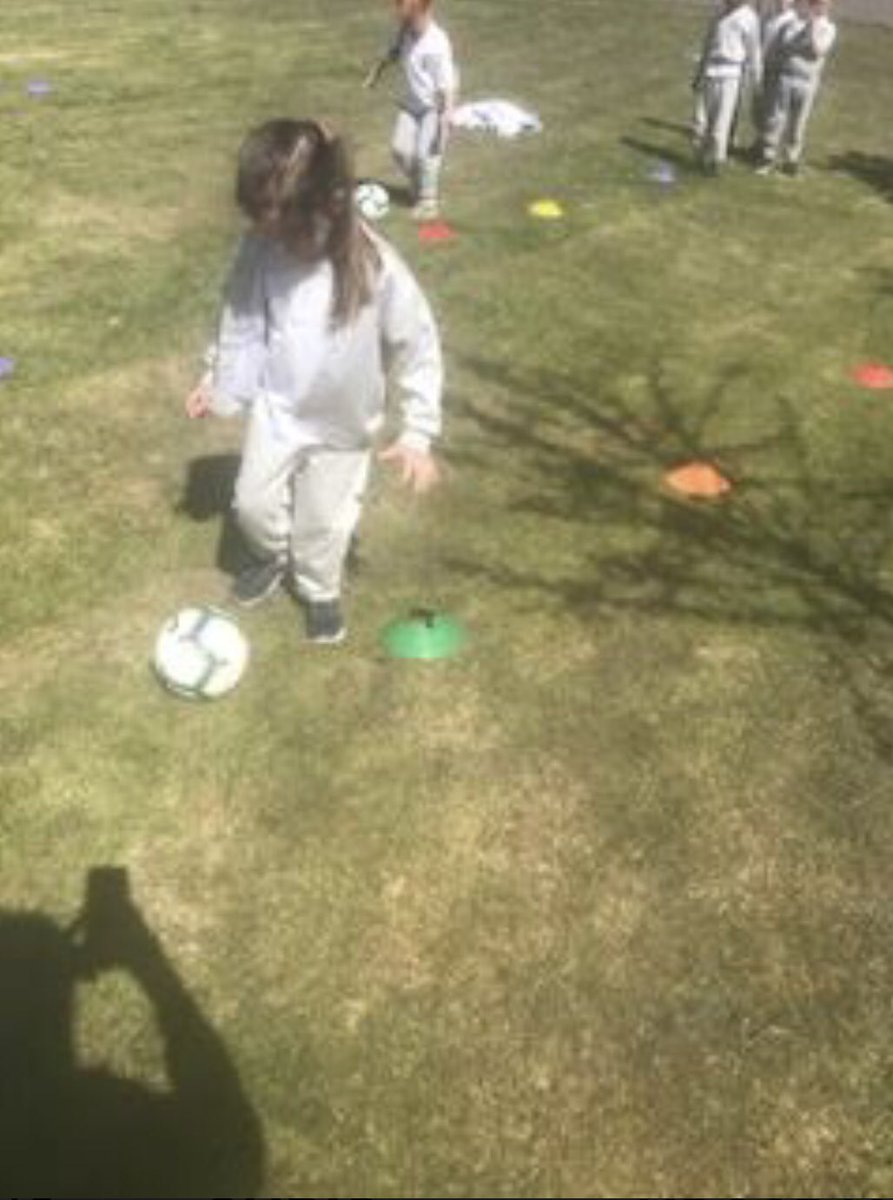 stpetershinck's tweet photo. Year 1 enjoying this week’s virtual challenge in the sunshine @HB_SSPAN https://t.co/IfpuIVOE2P