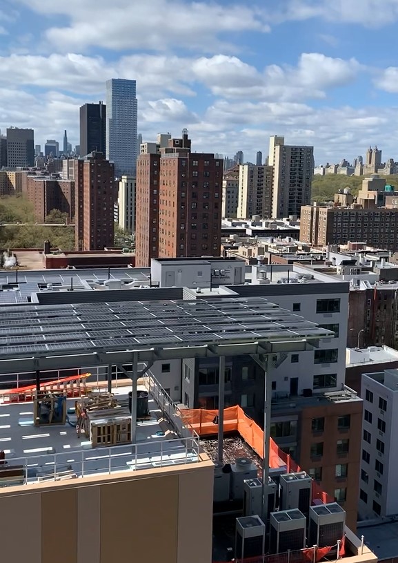 _SWinter's tweet image. Enjoying the cloudy skies from this #PassiveHouse #SWAProject. #SWARooftops