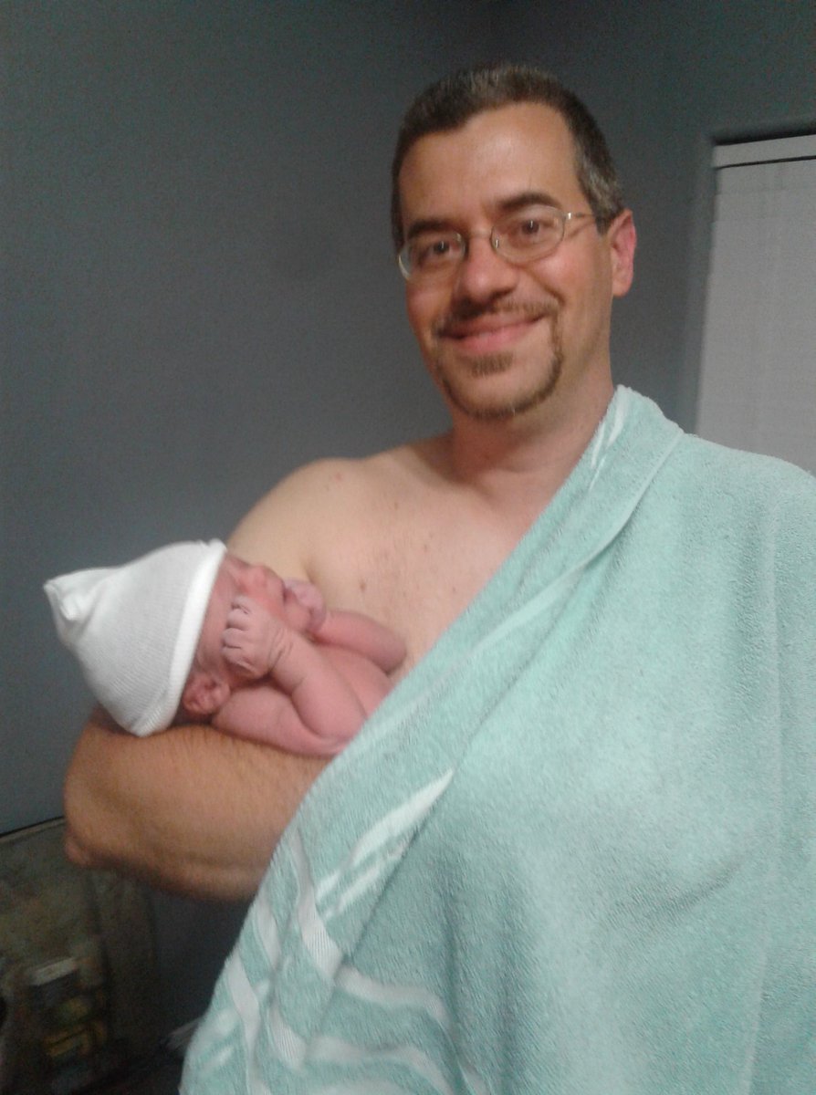 BlessedMidwife's tweet photo. Breech Birth @ exactly Midnight during a Blood Moon, what a trio for a tenacious personality just like her mother! Baby Amora was born in Brownsville Texas. Jasmine is a true warrior! She drove halfway across the country to give birth to her breech daughter vaginally https://t.co/8tPfJ5HUvc
