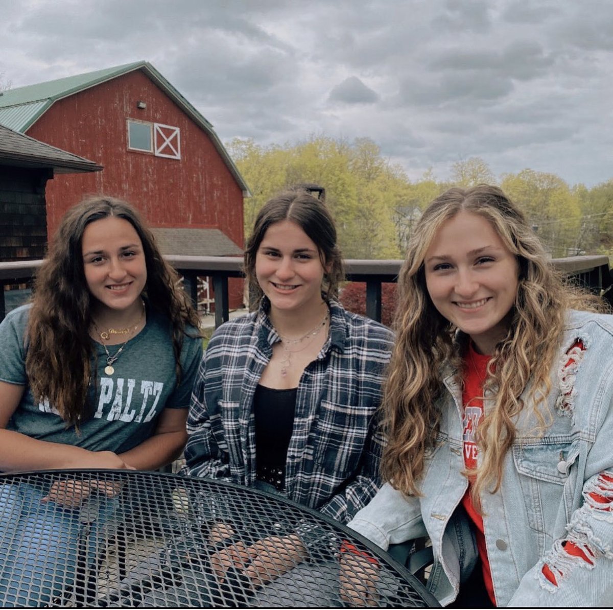 Lee Serravillo tweet media