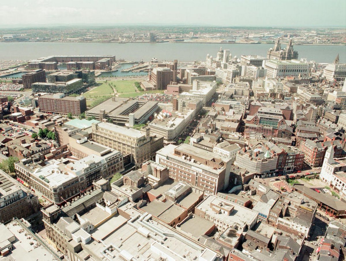 Can you spot the location where Mann Island was to be built on this old picture of #Liverpool?