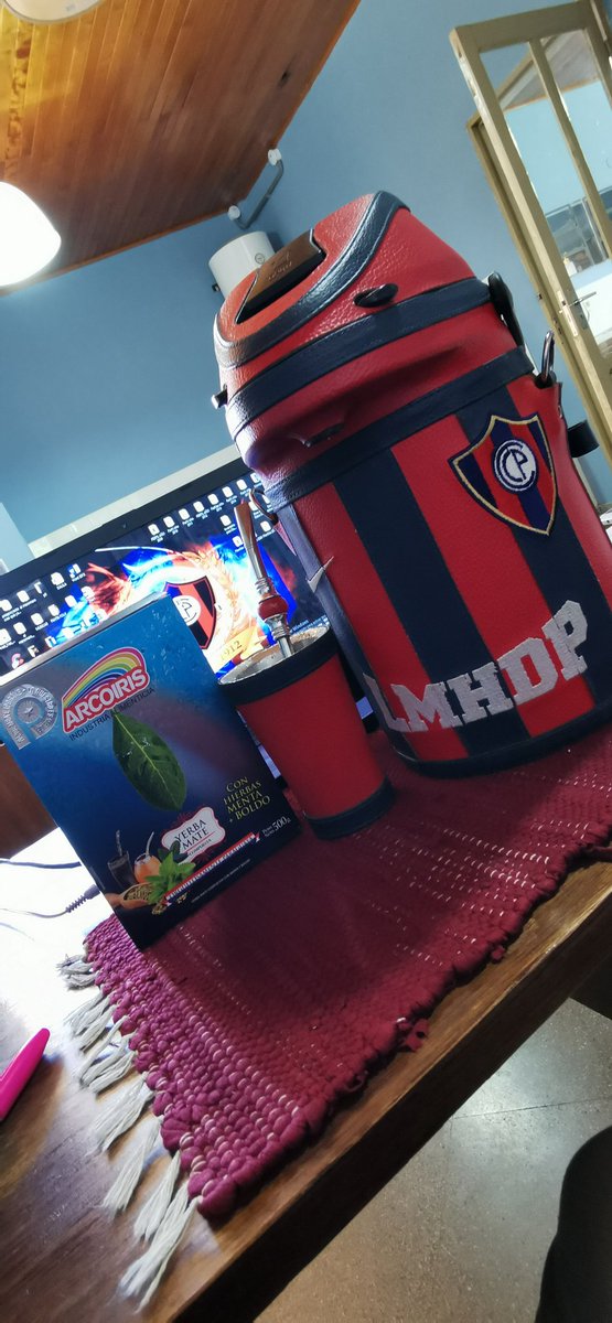 dalmar1912's tweet image. El buen tere y que yerbaaaa 😋👌🏻
#Arcoirispy #YerbaMatedeMentayBoldo