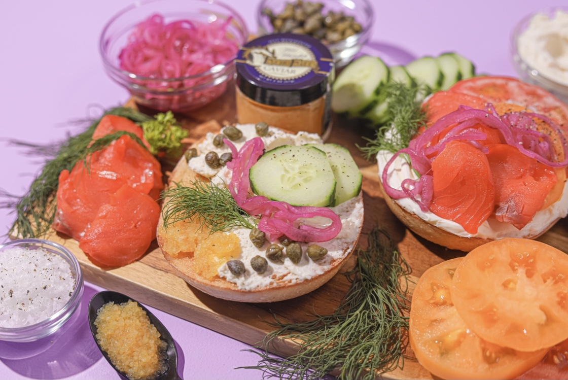 What does your lox board look like?! 

#seattlebagel #bagels #bageltime #pnw #eatlocal #seattle #homedelivery