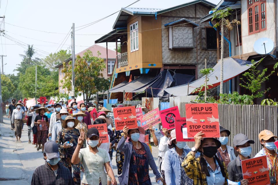 Myanmar_Now_Eng's tweet photo. Anti-coup protesters in Kalay, Sagaing, this morning (Apr 26). #WhatsHappeningInMyanmar https://t.co/YXaHIjvS3G