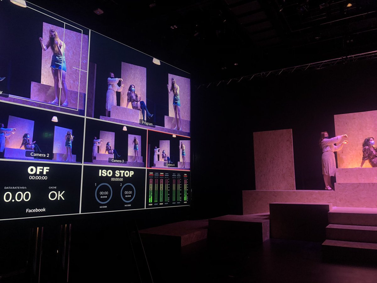 traceygibbsuk's tweet image. Day three of tech #lighting and #videodesigner on this production #backinthesaddle time @KirstySBarlow @joegilmourrees