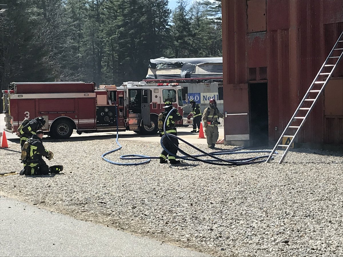 HamptonNHFire's tweet image. Today Groups 3 and 4 are at the @nhfstems training grounds conducting some live fire training. This opportunity allows us to have some control over the environment and also allows us to practice some techniques.  #HamptonFire #NHFire #Training #Firefighter