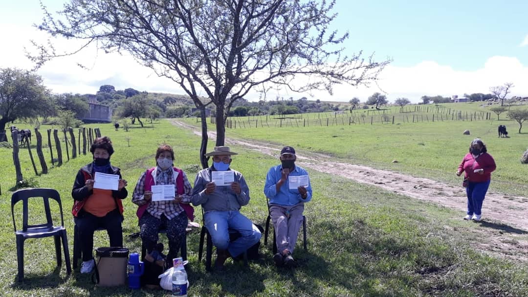 SaludJujuy's tweet photo. Excelente trabajo de #APSRural del Centro de Especialidades Norte en distintas localidades de la Región Valles.
#SaludCercaTuyo #Jujuy https://t.co/LnuQs5Vz9y