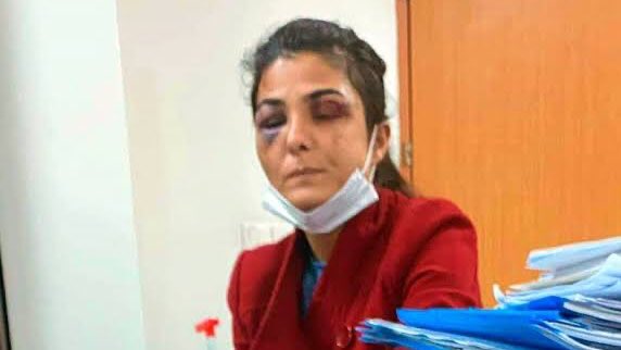 solcugazete's tweet photo. #SONDAKİKA

Kendisine işkence eden kocasını öldürerek ÖZ SAVUNMA yapan Melek İpek, SERBEST ! https://t.co/c2TdfbDmLo
