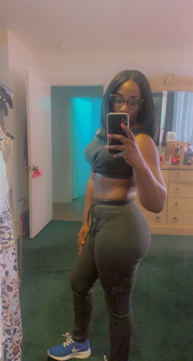 During quarantine i gained 25 but lost about 20 in stress in all the wrong places. But turning a negative into positive I’m heading back to work out to bulk up. Still getting my body done as well. 🤣🤣🤷🏽‍♀️🤷🏽‍♀️ I have a new workout partner so we keeping each other going.