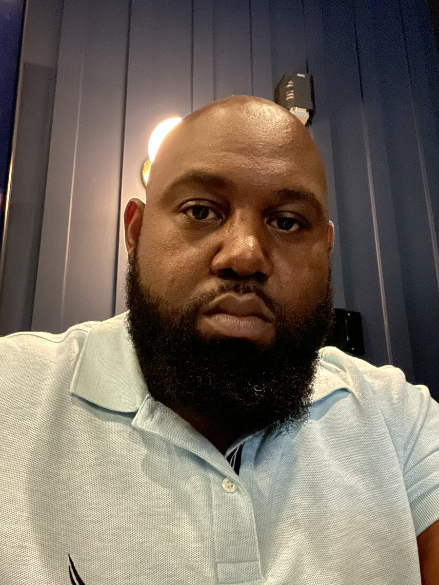 Joejavon25's tweet photo. #BeardEdition
How it started Vs How it’s going https://t.co/0mKW1KnjXj