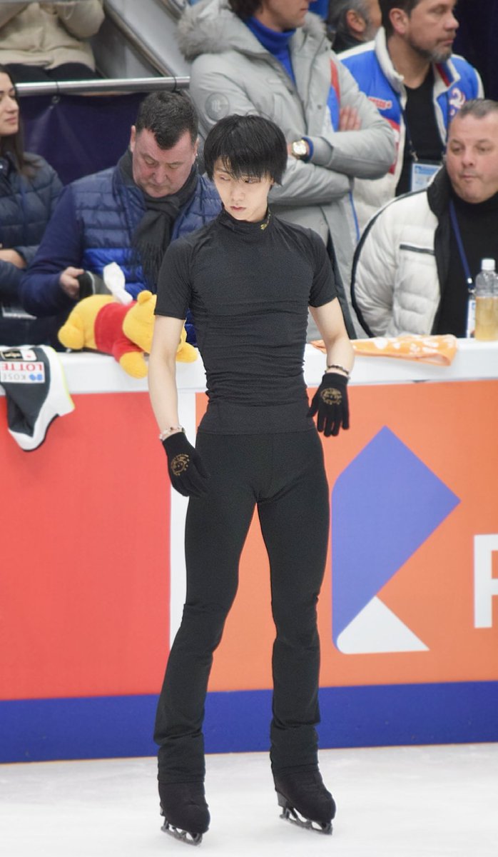 なぎ 羽生結弦の練習着写真集がでるぞー