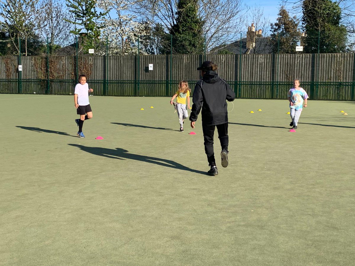 MMSoccerSchool's tweet photo. SLD session in full effect! Good weather just makes it so much better. https://t.co/Yo2vDgWS7k