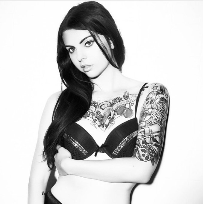 Quote tweet this with a black &amp; white photo of you https://t.co/9Fh6zkvoJt<a href="/tag/currentmood"class="tags"><span>#currentmood</span></a>