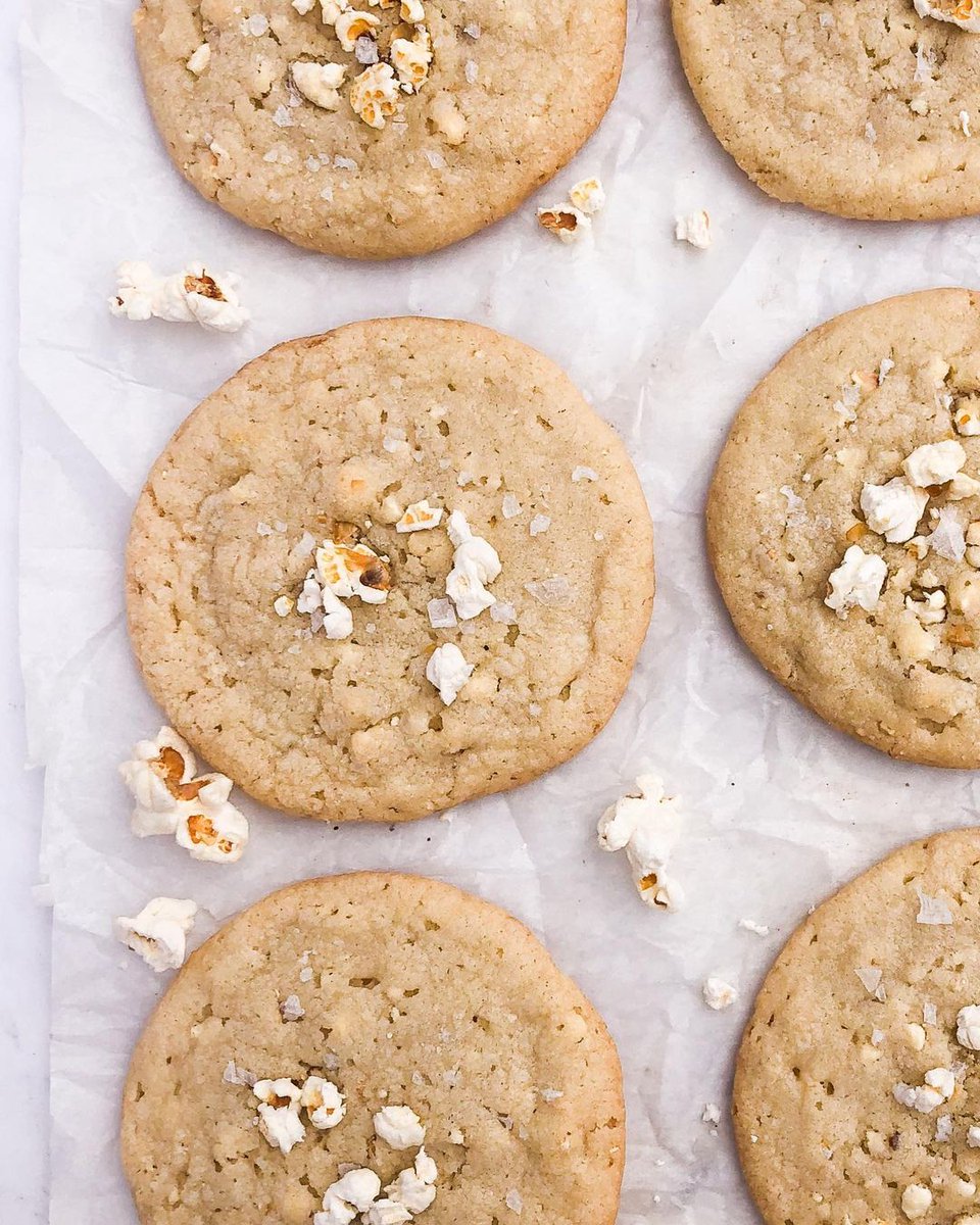 Say hello to our new favorite sugar cookie 😍These kettle corn sugar cookies by notoriousb.e.v made with our Sweet and Salty are the perfect afternoon treat!