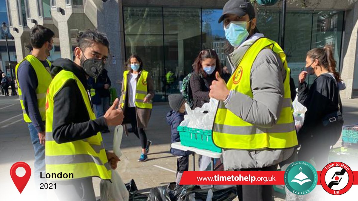TimetoHelpUK's tweet image. In London, we still deliver our packed lunches to the people in need. 

Every week, our dedicated volunteers prepare nutrition filled lunches for the #homeless in City Centre. 

At the moment, we are overwhelmed with volunteer applications, but you can support us by donating.