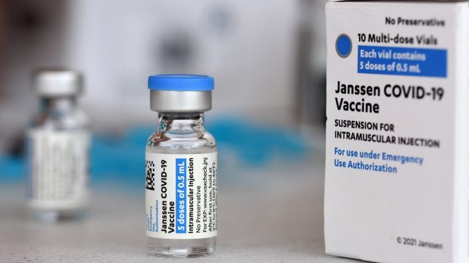 TheStateTimes's tweet image. The Johnson &amp;amp; Johnson Student Vaccine Clinic on campus was cancelled after the FDA and CDC paused the use of the vaccine nationwide. Click the link in our bio for more info.