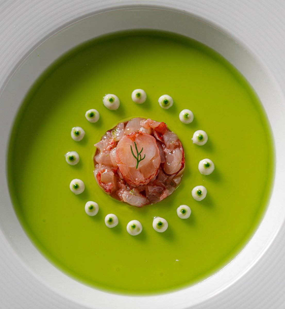 StoneHaven Le Manoir se joint à la famille Terroir &amp; Saveurs!  Cet hôtel des Laurentides fait peau neuve! Vous aurez la chance d'y vivre une expérience unique, autant à travers la qualité des lieux que par son menu gastronomique.  Pour plus d'info: bit.ly/32AAcRU