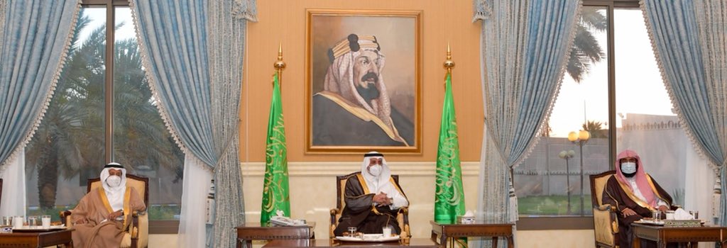 TabukPrincipal's tweet photo. سمو #أمير_منطقة_تبوك.  الأمير #فهد_بن_سلطان_بن_عبدالعزيز 
خلال لقائه مساء اليوم رؤساء المحاكم ومدراء الادارات الحكومية والمواطنين في جلسةسموه الاسبوعية ويقيم سموه مأدبة إفطار  بهذه المناسبة https://t.co/yos2m6Ht2x