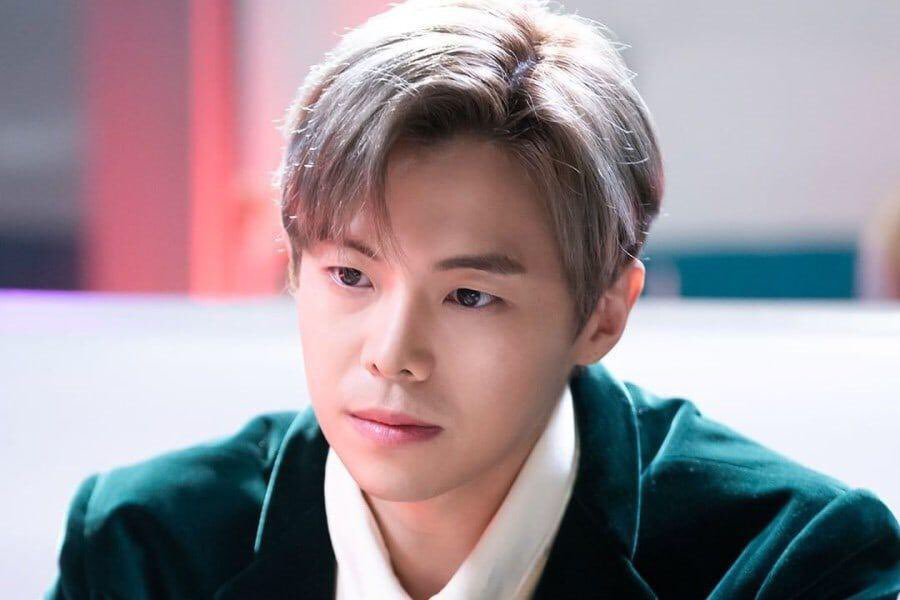 пак ын сок логан ли. пак ин сок актер. пак ын сок пентхаус. пак ын сок 2020. ын сок.