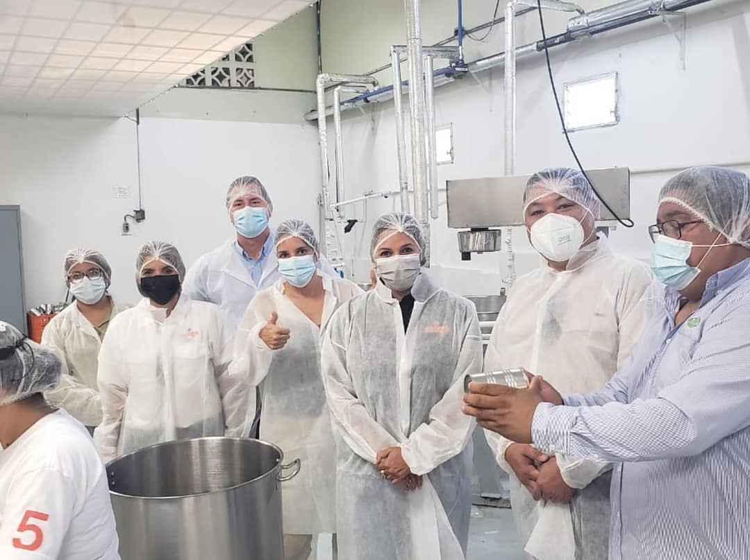 industrialespty's tweet photo. El presidente Aldo Mangravita y directores del SIP, junto al @MICIPMA realizaron una gira por empresas industriales de la provincia de Chiriquí, con el objetivo de mantener el contacto directo con nuestra membresía. Gracias a Grupo Athanasiadis, Productos Lux, S.A. y a ABoquete. https://t.co/YeA9a1cNq7