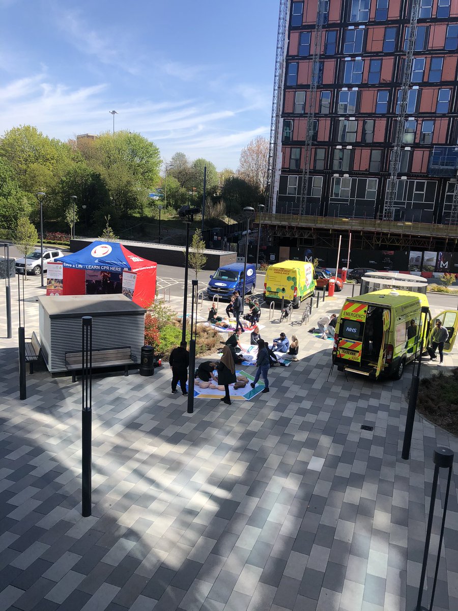 lcc_public's tweet photo. Today we had a visit from @YorksAmbulance and @YASCFR to deliver training on CPR and some new educational tools.   

We also had a special visit from @MarkBW_WY to see the amazing work carried out by @alistair_gunn @Defib_Dave_YAS @jcarlyon  

@leedscitycoll @BJonesDCEOatLum https://t.co/5XRGQ4xNIS