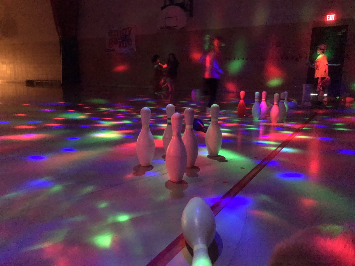 CardsPE's tweet photo. Cosmic bowling this week in PE! @ClintonMoCards @HenryElementary https://t.co/vVRLCubqMd