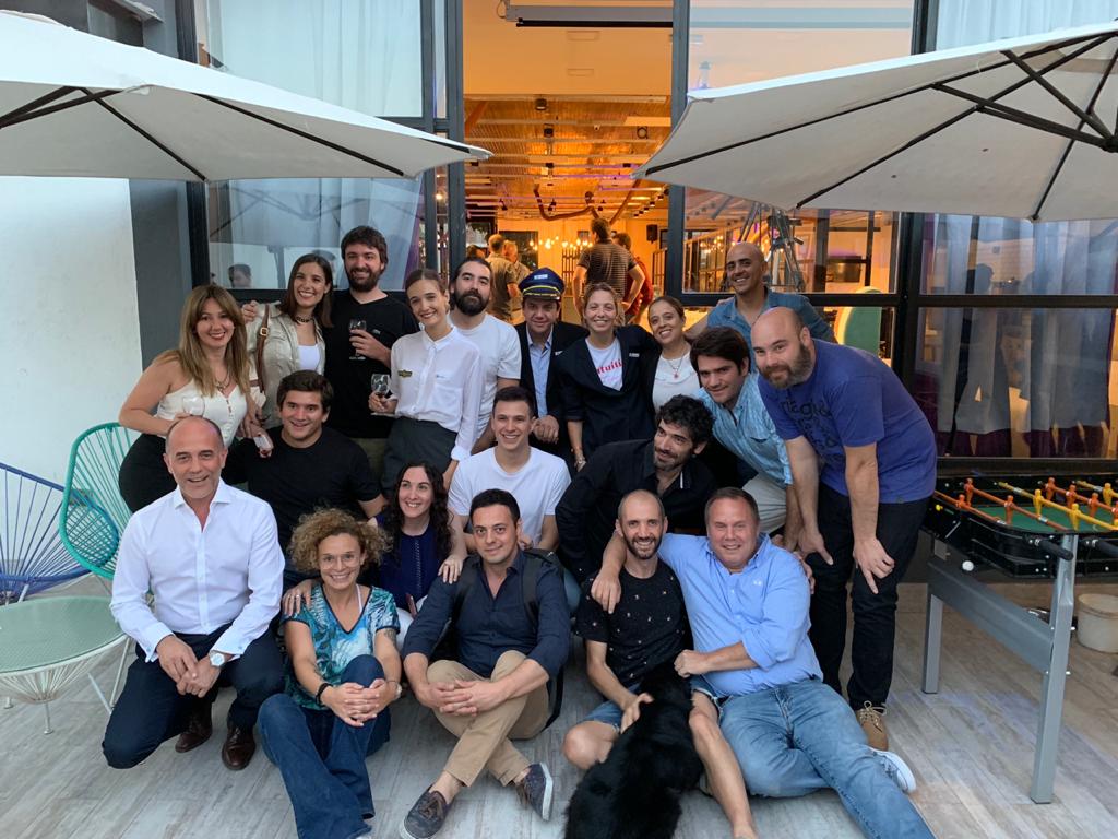 valeterranova's tweet photo. Día tristísimo para el ecosistema emprendedor de Mendoza. Se nos fue un grande. Tan generoso. Tan inspirador. Tan buen tipo. Tan alegre. Nos enseñaste tantas cosas. Hasta siempre nuestro mentor y amigo Mariano Soler. https://t.co/HKBis46TJM