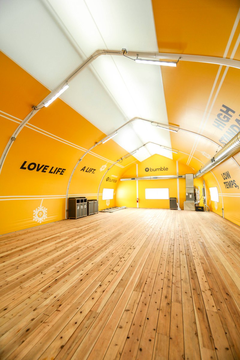 Meet the Best of Wide Format Award Winner: Ink Monstr

Swipe Right - Ink Monstr turns a tent atop a ski hill into a work of art.

bit.ly/3aBO2I7