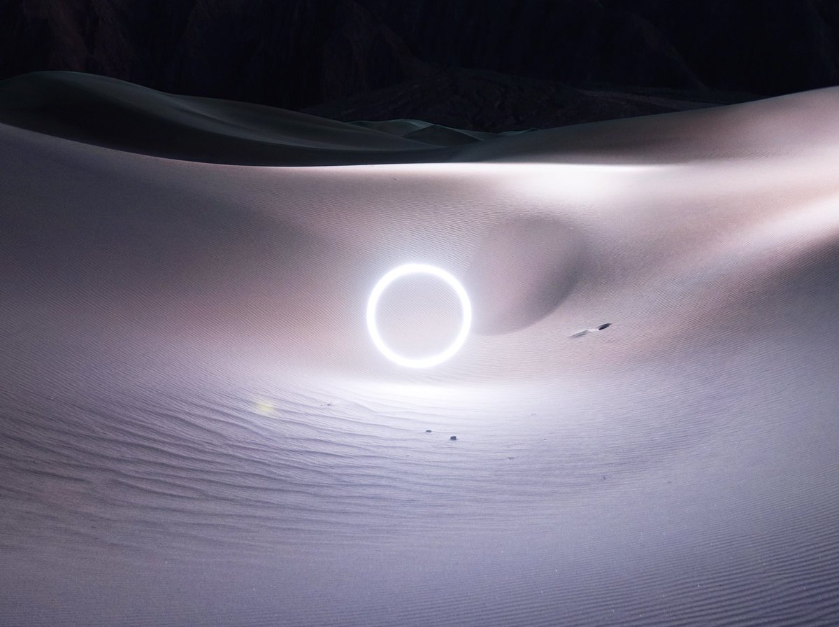 Reuben_Wu's tweet photo. Here’s the link! The series was created especially for this new space, and I am pleased to offer more inclusive price points for ownership. 

https://t.co/9vBnMkLd7h https://t.co/oGEt9nuURn