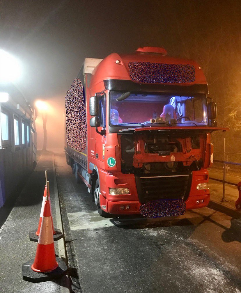 DVSAEnforcement's tweet photo. #Tachograph manipulation device discovered by Examiners in Kent🚔

Driver thought using a🧲on the sender unit was a clever idea🥴

This dangerous tactic can render the Tacho,Speedo,ABS &amp; Speed Limiter inoperative!

Fortunately this driver was dealt with before killing someone😴🚫 https://t.co/1PGFwiL013