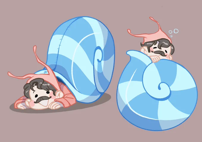 Elias got himself a snail costume 🐌 