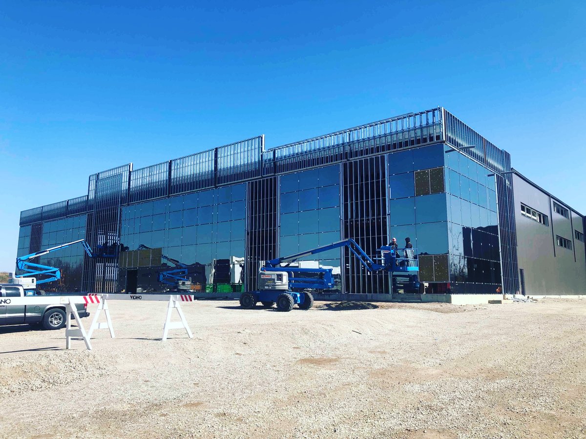 _iConnect's tweet photo. Construction continues at @LincolnElectric! Opening in the #iConnectCommunity fall of 2021!
#iConnect #ComingSoon https://t.co/9zpcDTYoTg