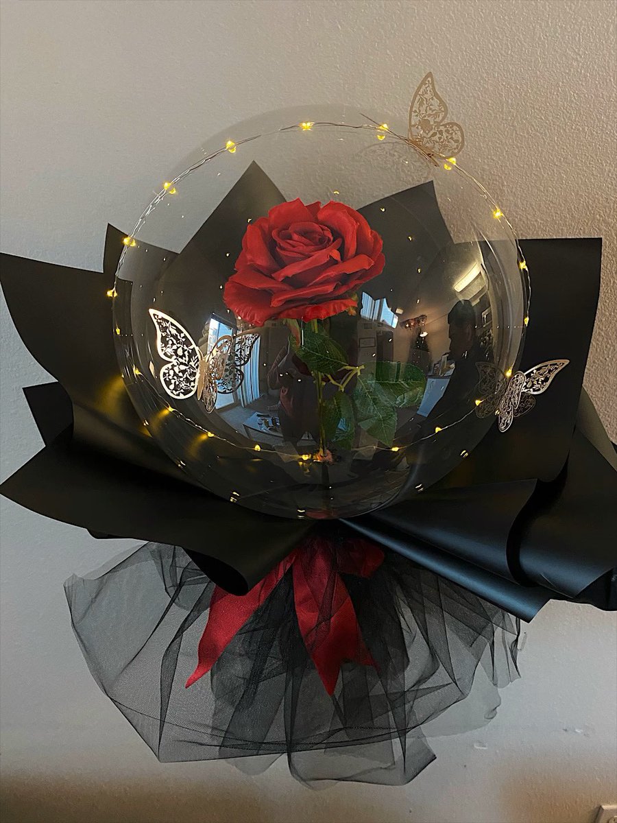 swanyevents's tweet photo. New color in our Flower Balloons comes out later today! 🥳 So stay tuned for that. For now, enjoy our black and red one! 🖤🥀 

Don’t forget to check out our other socials! @swanyevents on Instagram with MORE items and Swany Events on Facebook. Support a small business today!✨ https://t.co/GzqTSw2JwO